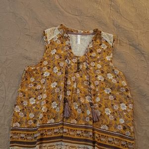 NWOT Xhilaration Summer Top